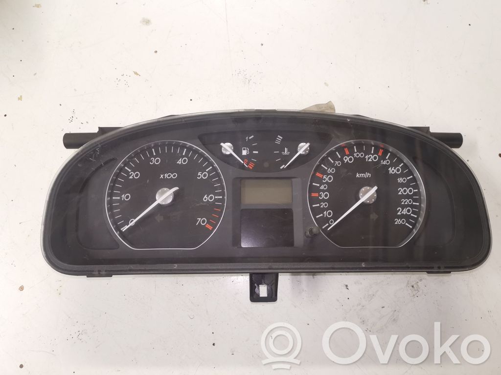 Renault Laguna II Geschwindigkeitsmesser Cockpit 