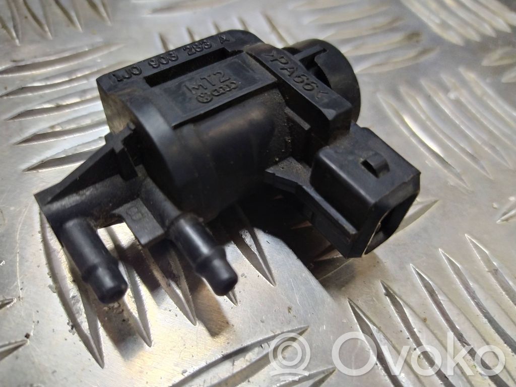 Audi A4 S4 B5 8D Turbolader Druckwandler Magnetventil 