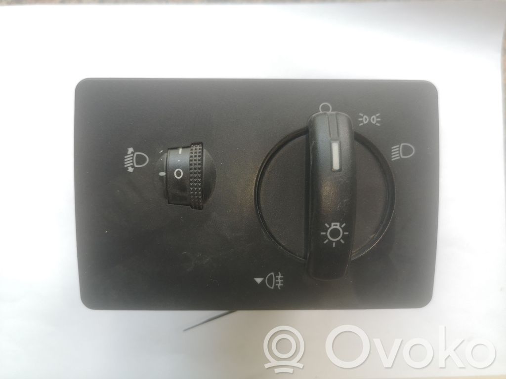 Ford Fusion Light switch 