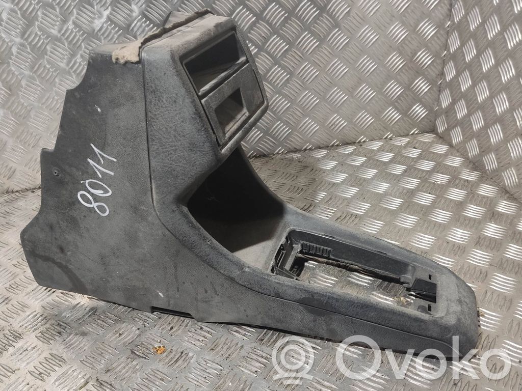 Volkswagen Jetta II Центральная консоль 