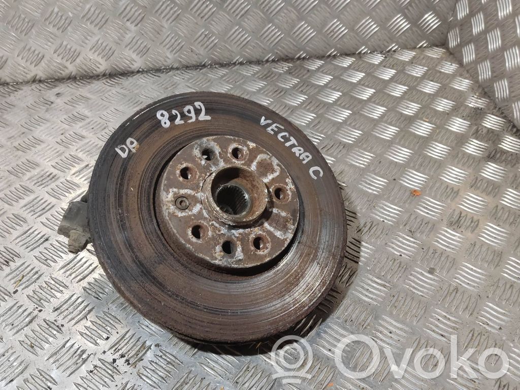 Cubo de rueda delantera