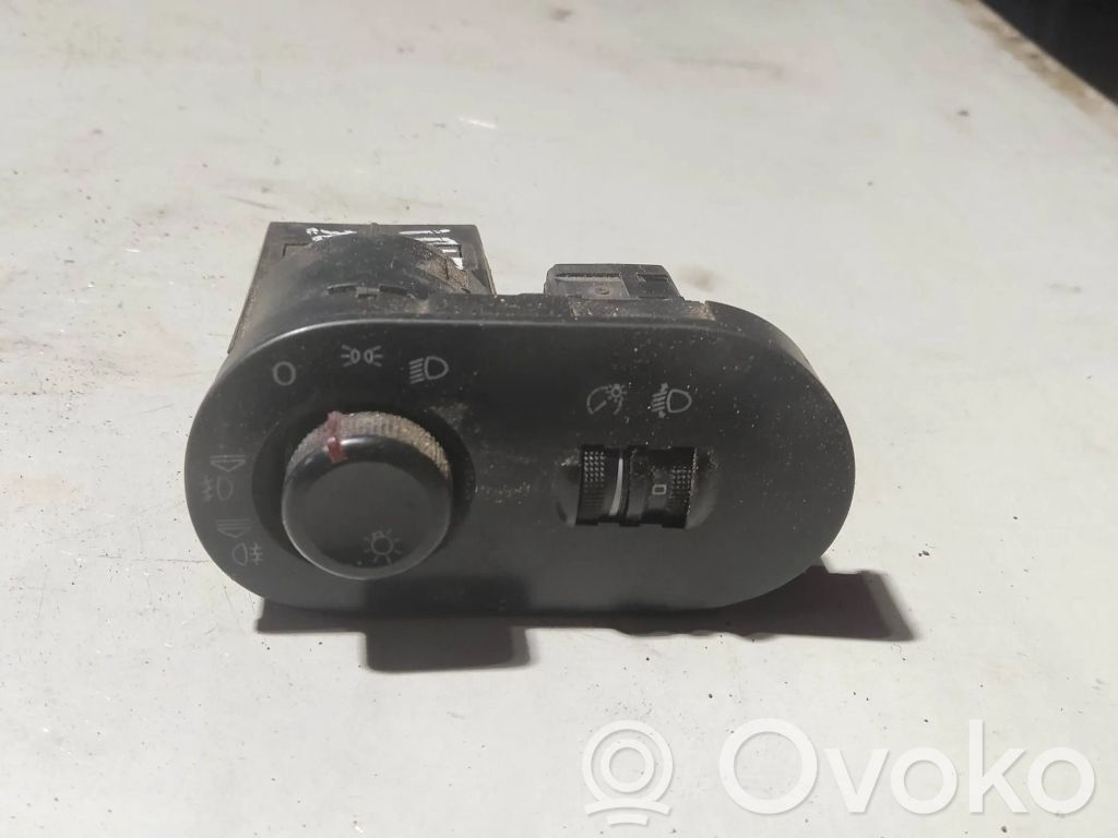 Seat Ibiza III (6L) Light switch 