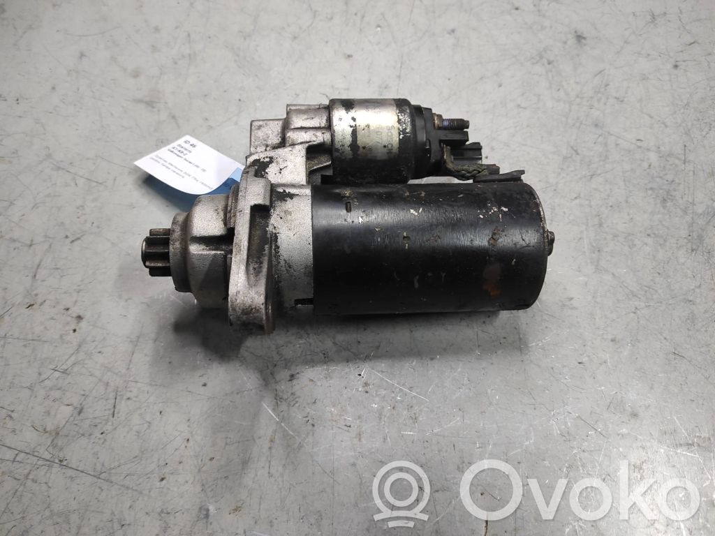Volkswagen Touran I Motor de arranque 
