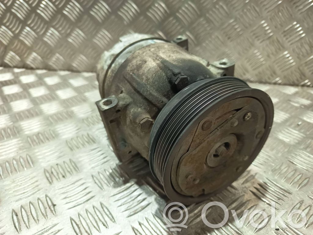 Renault Scenic I Power steering pump 