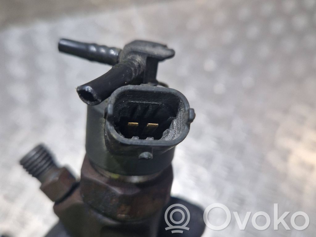 Inyector de combustible   7700111014