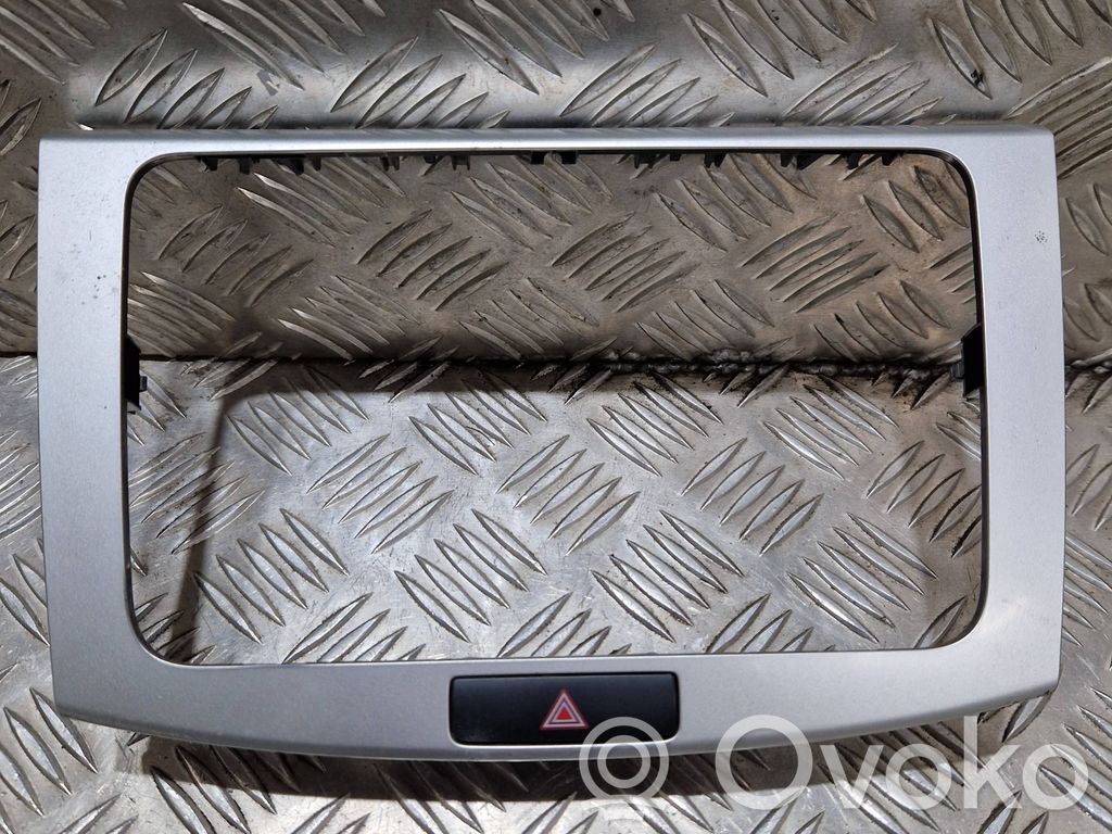 Volkswagen PASSAT B7 Rămă unitate radio/GPS 