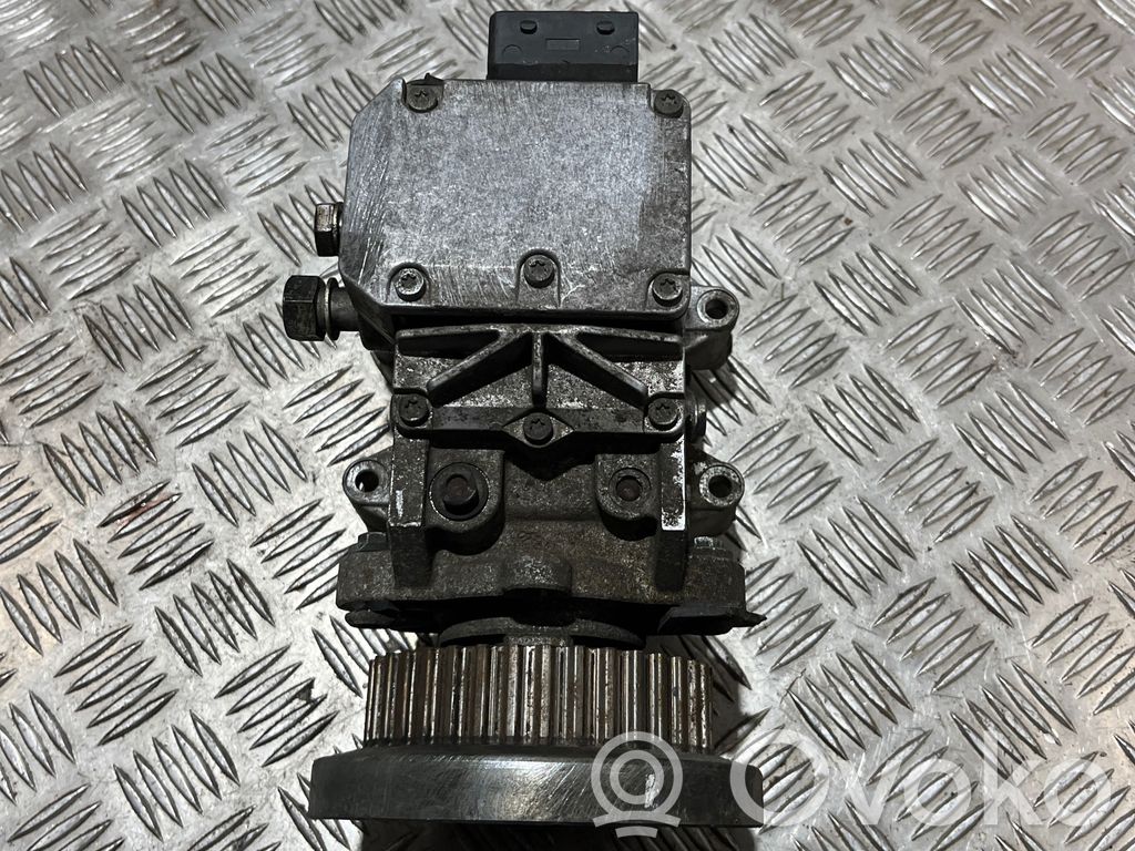 Audi A6 S6 C5 4B Fuel injection high pressure pump 