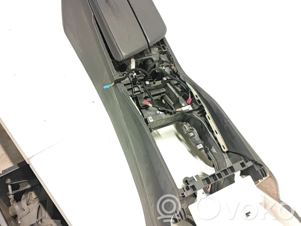 BMW 5 G30 G31 G38 Consolă centrală 