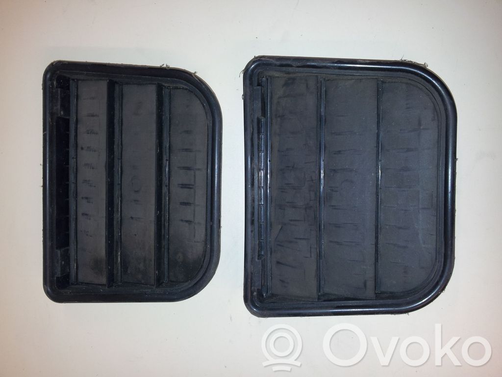 Lüftungsgitter   REARLEFT,REARRIGHT