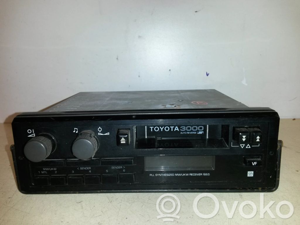Toyota Picnic Radio/CD/DVD/GPS head unit 