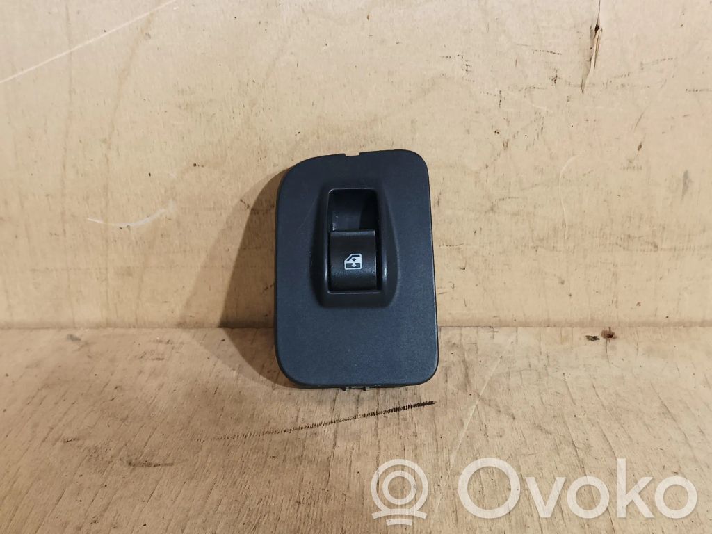 Electric window control switch   7354612800,30170239