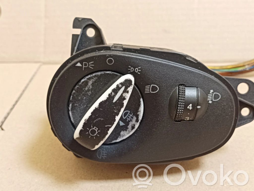 Ford Focus Light switch 