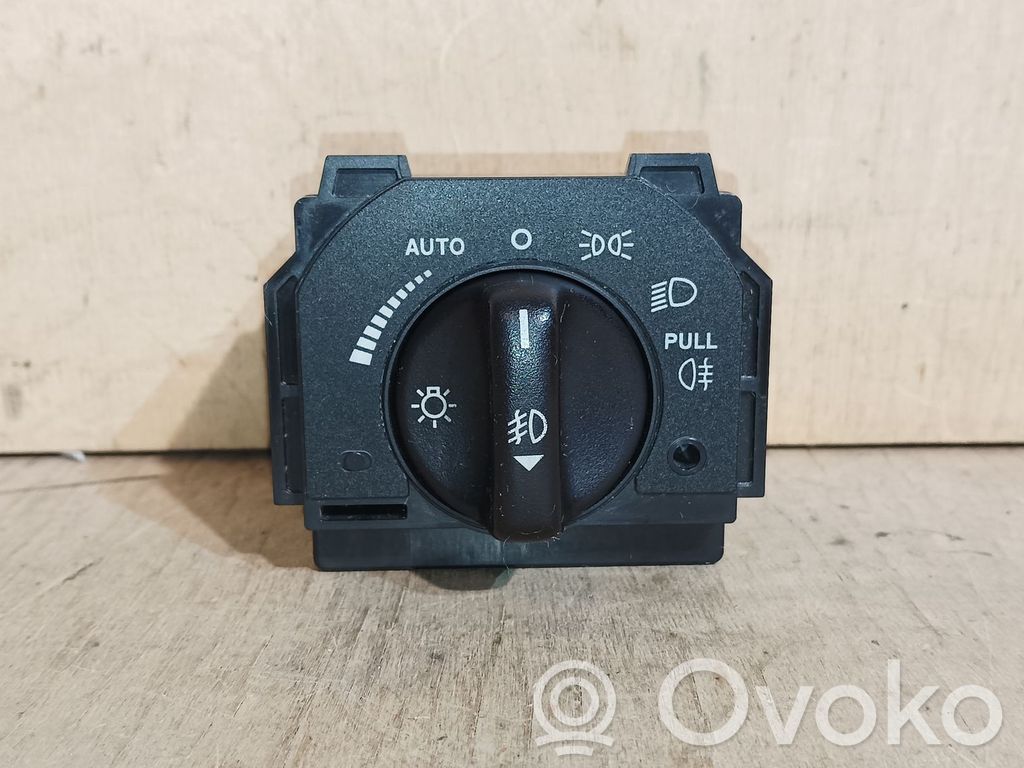 Jaguar S-Type Light switch 
