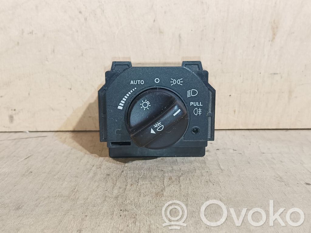 Jaguar S-Type Light switch 