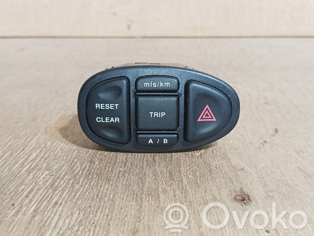 Jaguar S-Type On-board computer control switch 