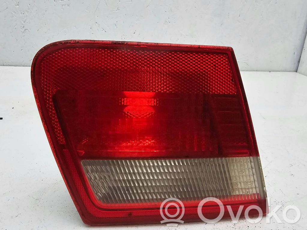 BMW 3 E46 Tailgate rear/tail lights 