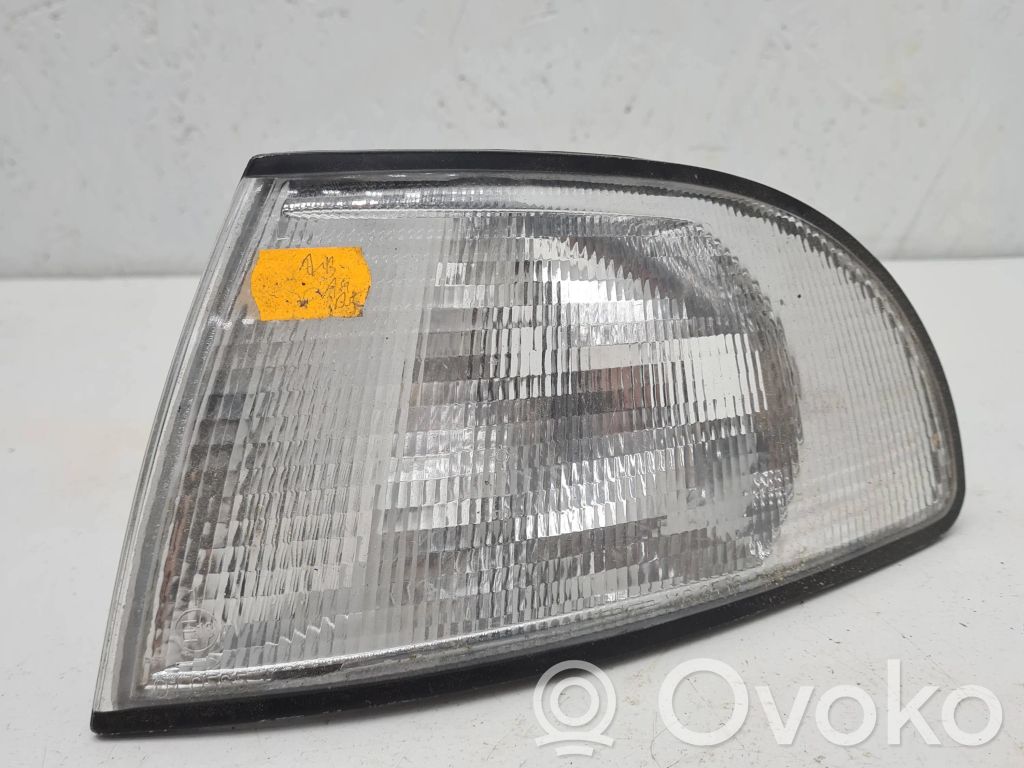 Audi A4 S4 B5 8D Frontblinker 