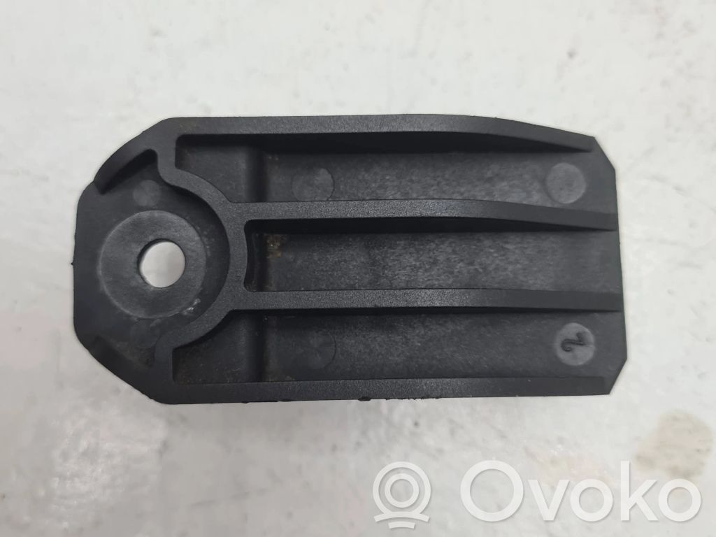 BMW 5 E39 Radiator support slam panel bracket 