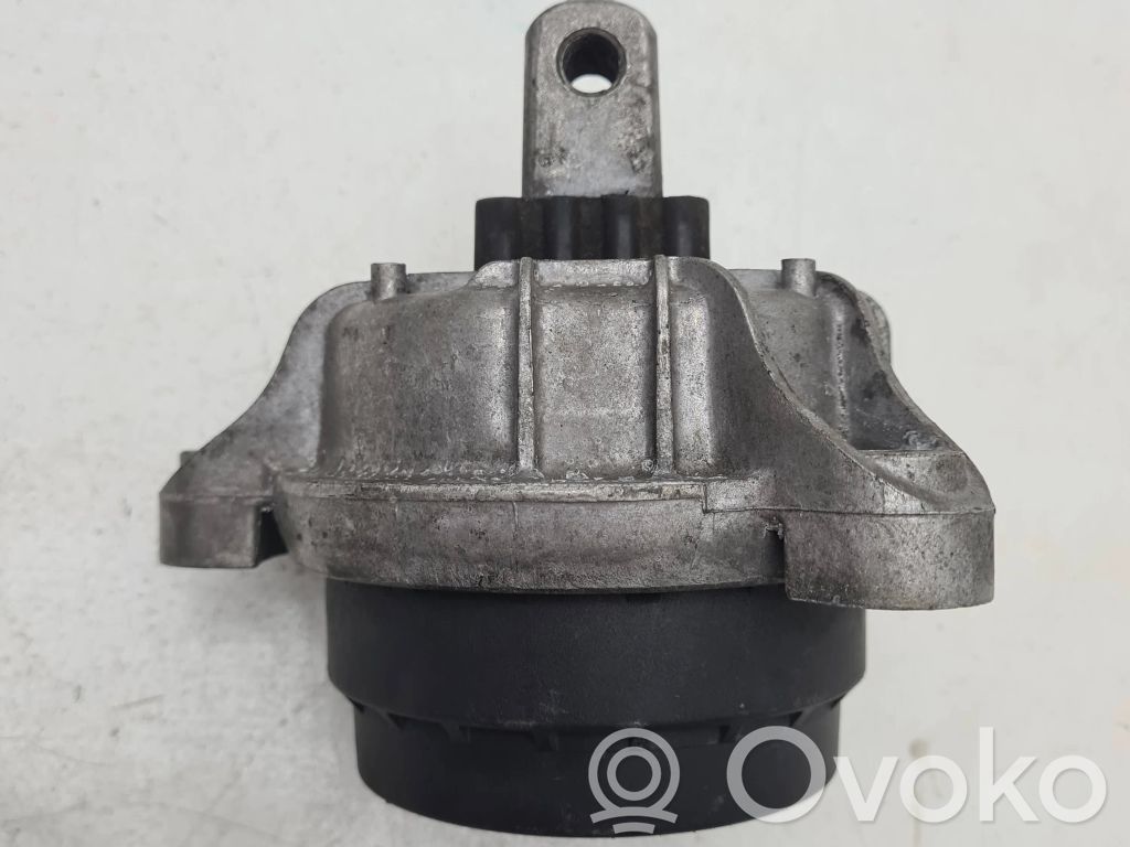 Engine mount bracket   13981112