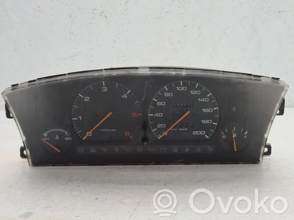 Mazda 626 Speedometer (instrument cluster) 