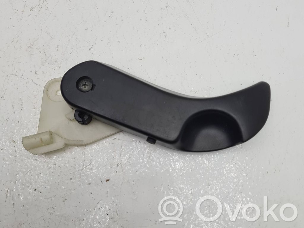 Engine bonnet (hood) release handle   8226620