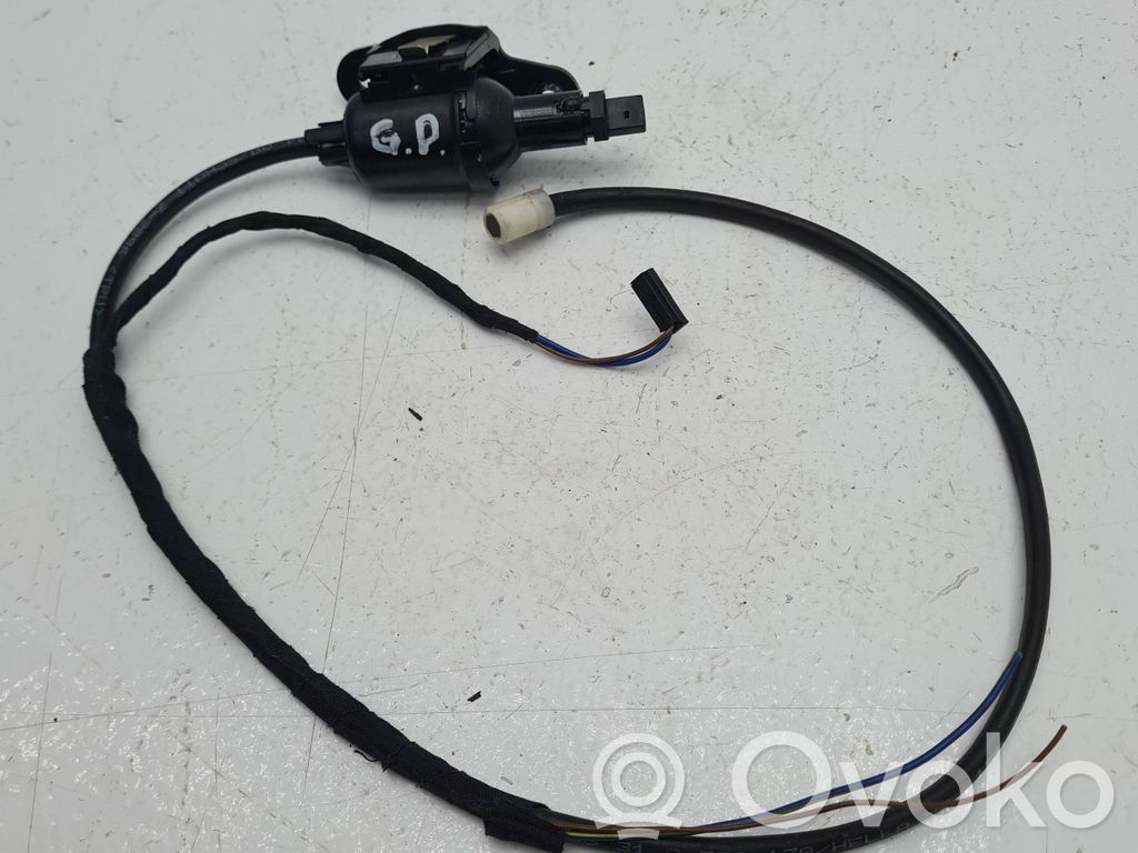 BMW 7 E38 Cablaggio porta anteriore 