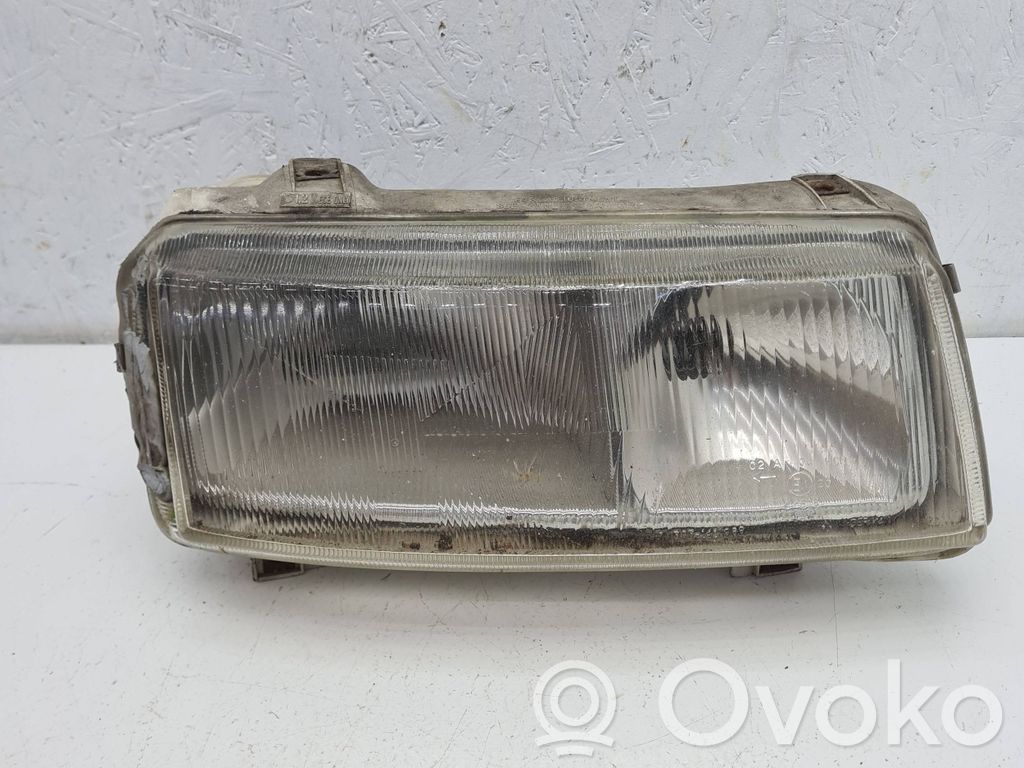 Volkswagen PASSAT B4 Lampa przednia 