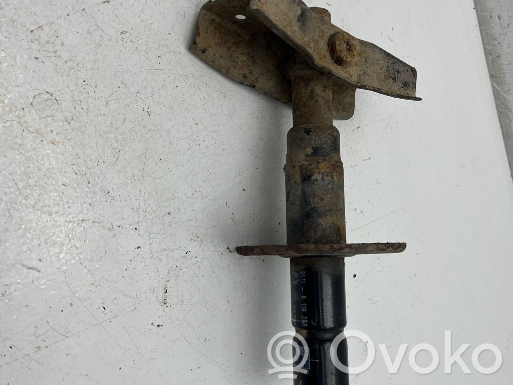Front bumper mounting bracket   8119258