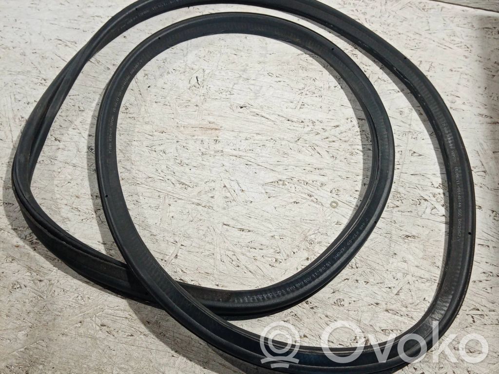 BMW 3 E90 E91 Seal rubber (tailgate) 