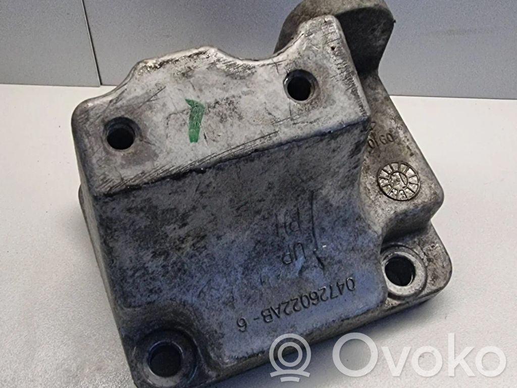 Engine mounting bracket   04726022AB
