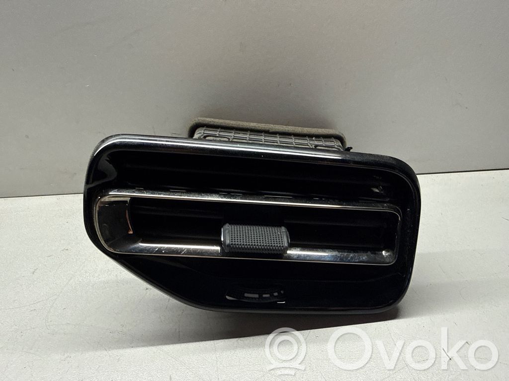 Dodge Durango Kita salono detalė 