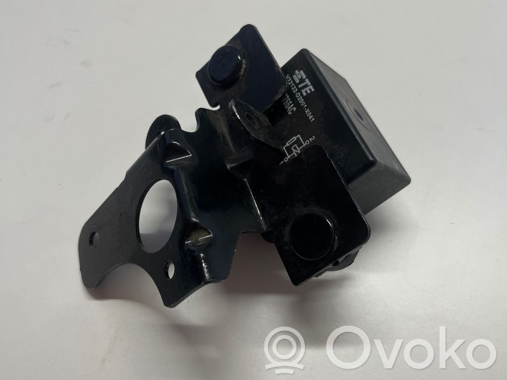 Muu rele   56029766AC,V23132D20013041