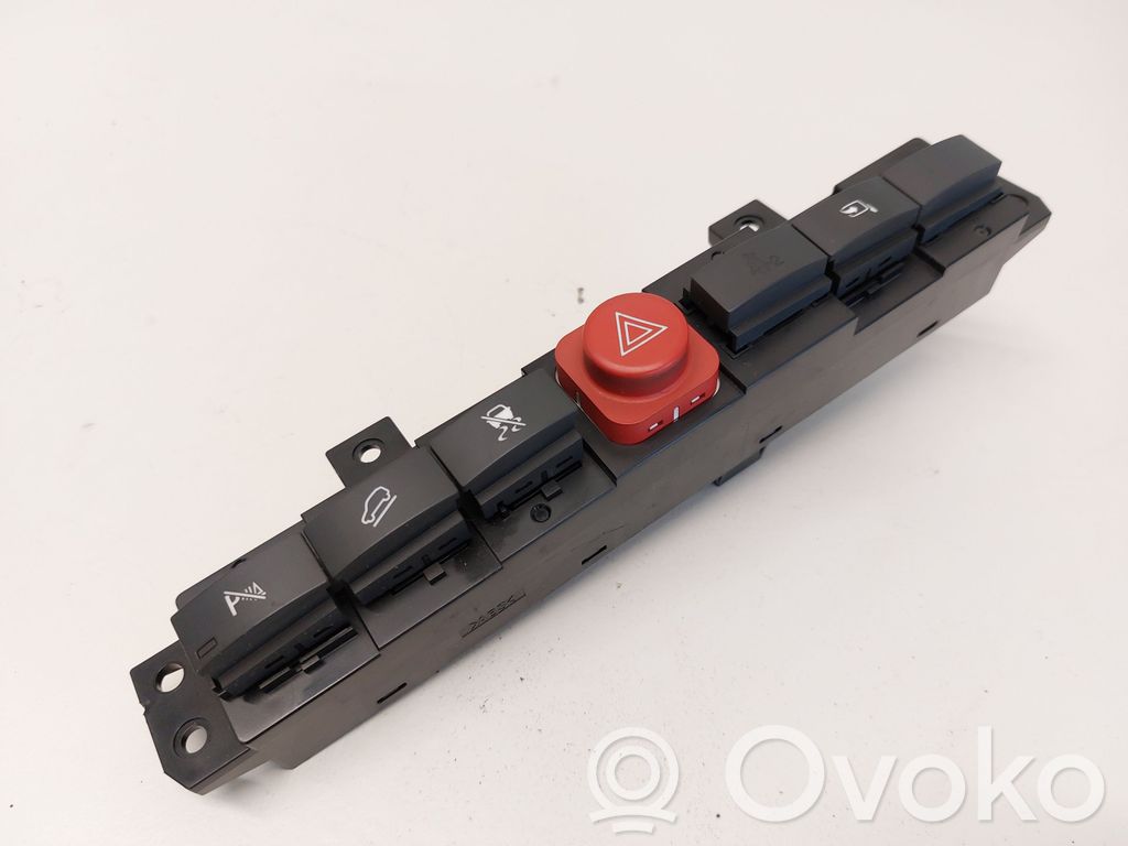 Hazard light switch   96673014080403,080403,96673014