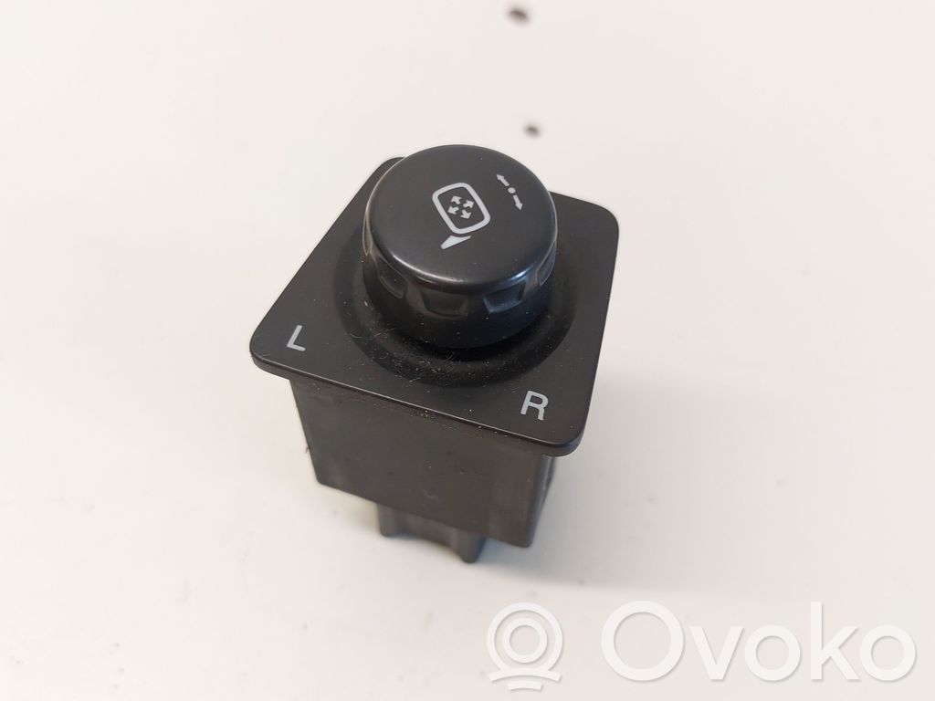 Opel Antara Wing mirror switch 