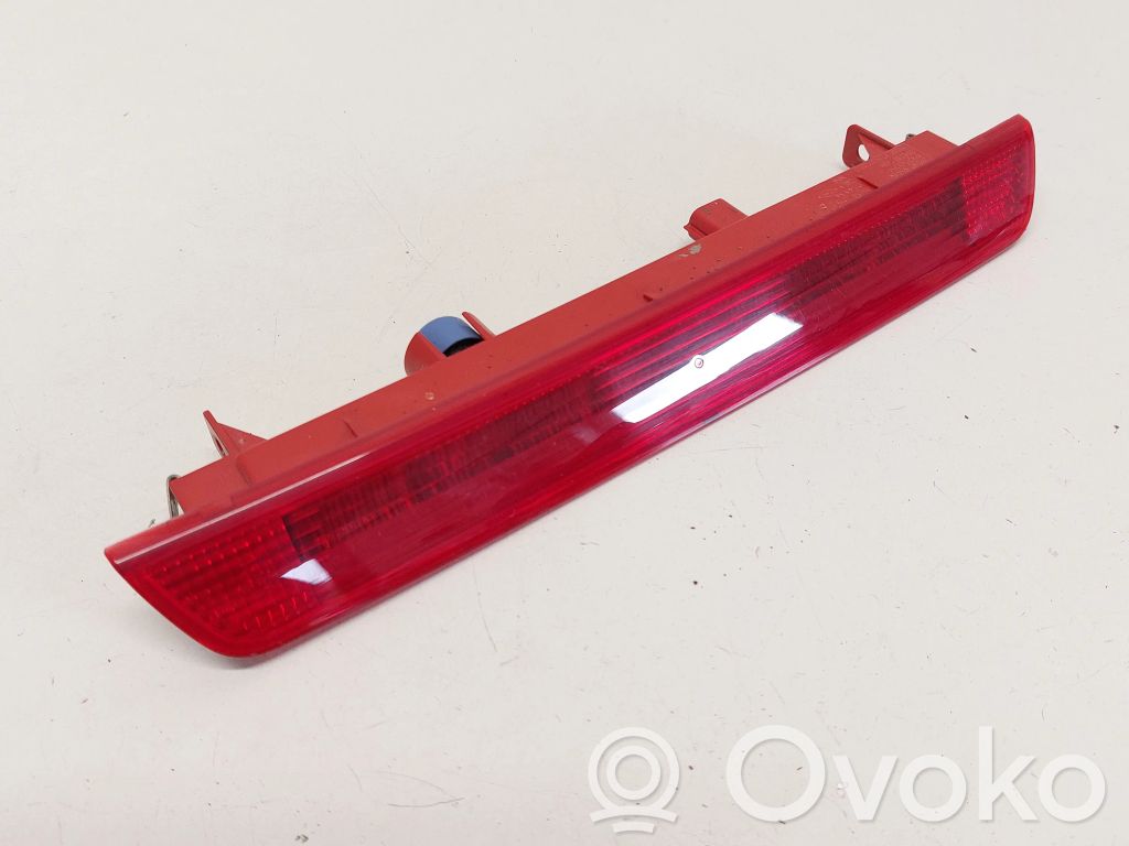 Third/center stoplight   265908549R