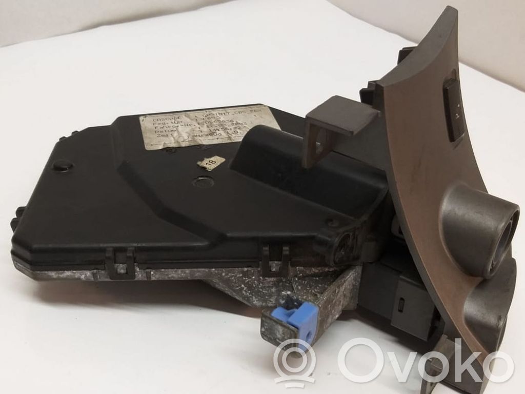 BMW 7 E65 E66 Užvedimo spynelė 