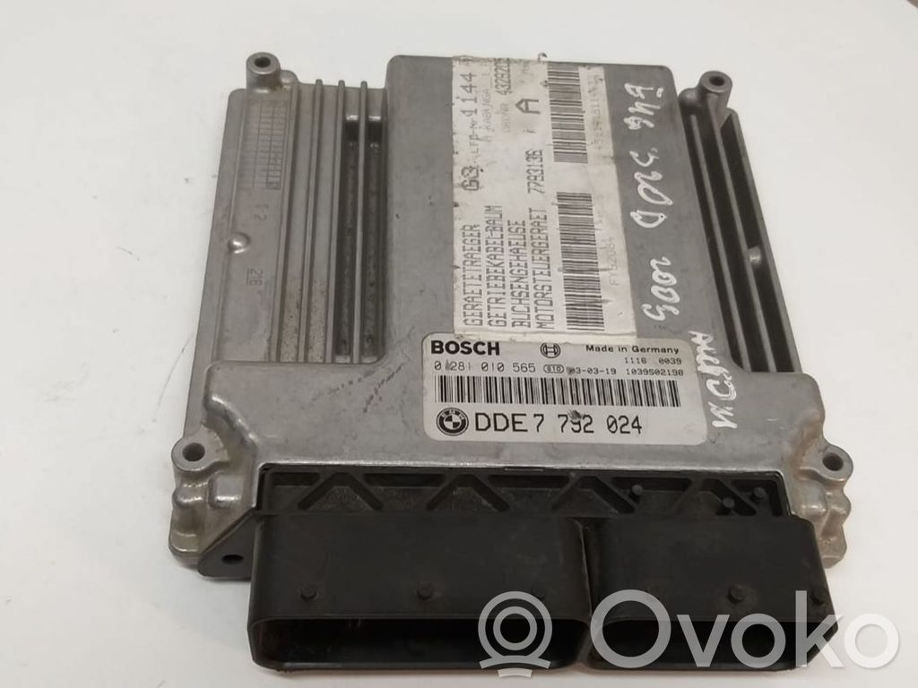 BMW 3 E46 Engine control unit/module 