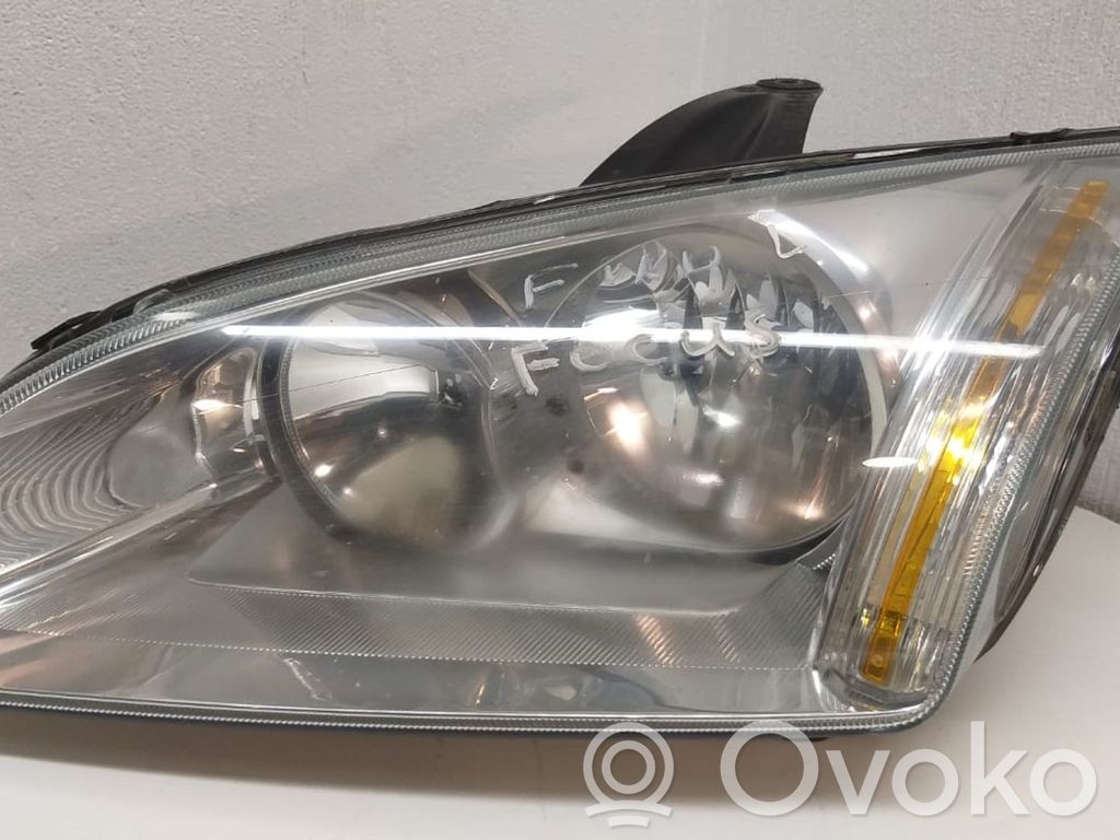 Ford Focus Scheinwerfer 