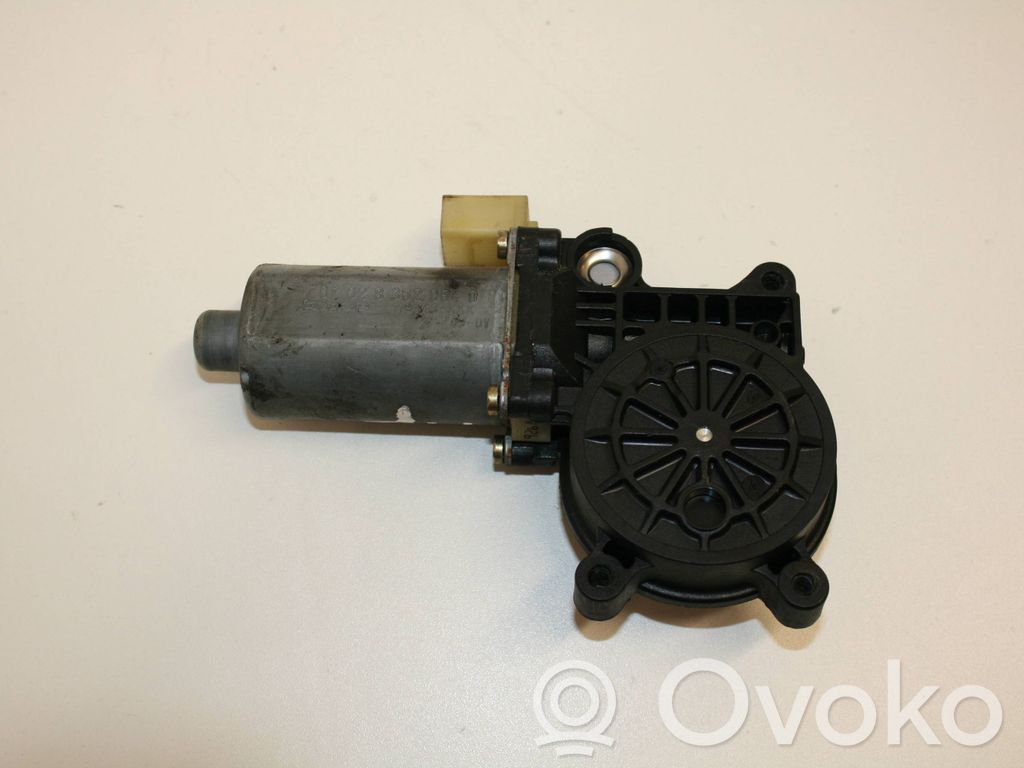 BMW 3 E46 Motor del regulador de la ventanilla de la puerta delantera 