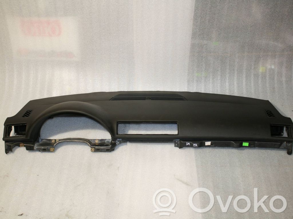 Audi A4 S4 B7 8E 8H Panelė 
