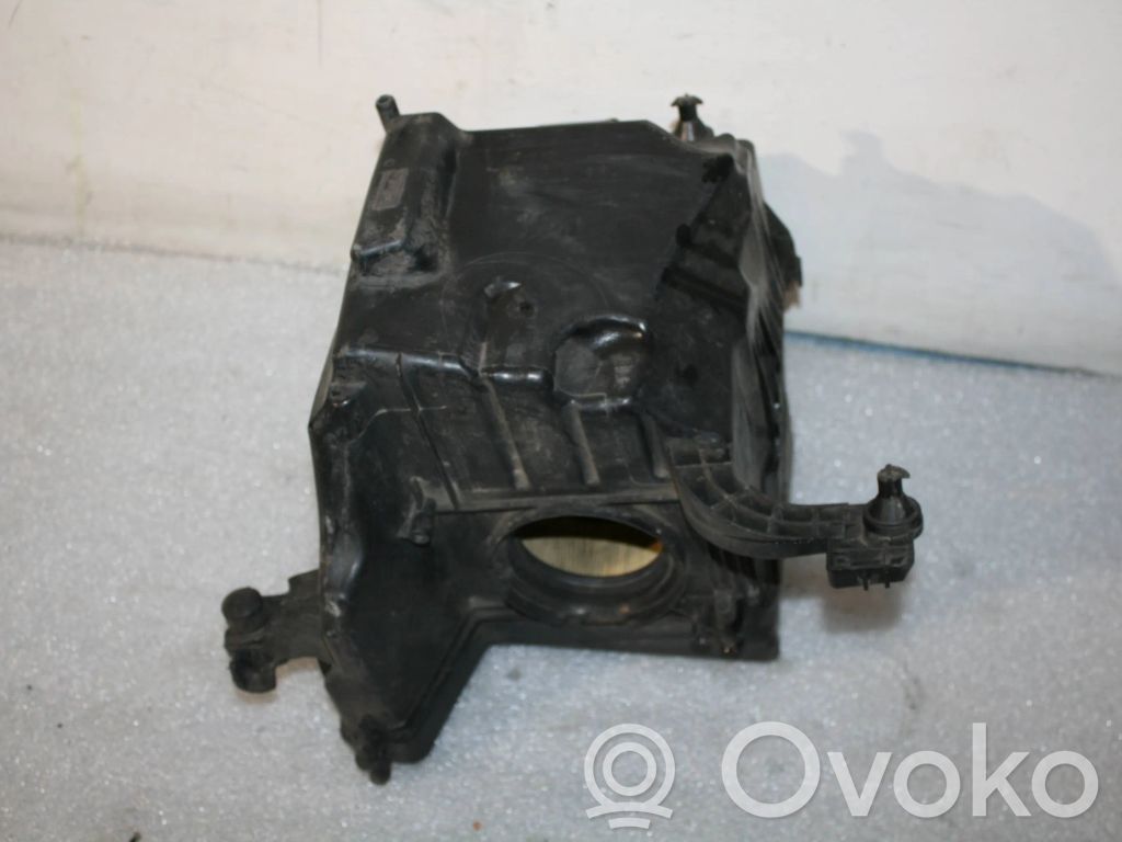 Ford Focus Ilmansuodattimen kotelo 