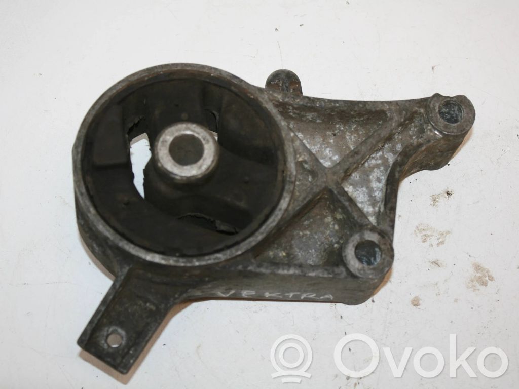 Opel Vectra C Engine mount bracket 