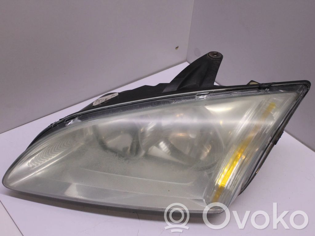 Ford Focus Scheinwerfer 