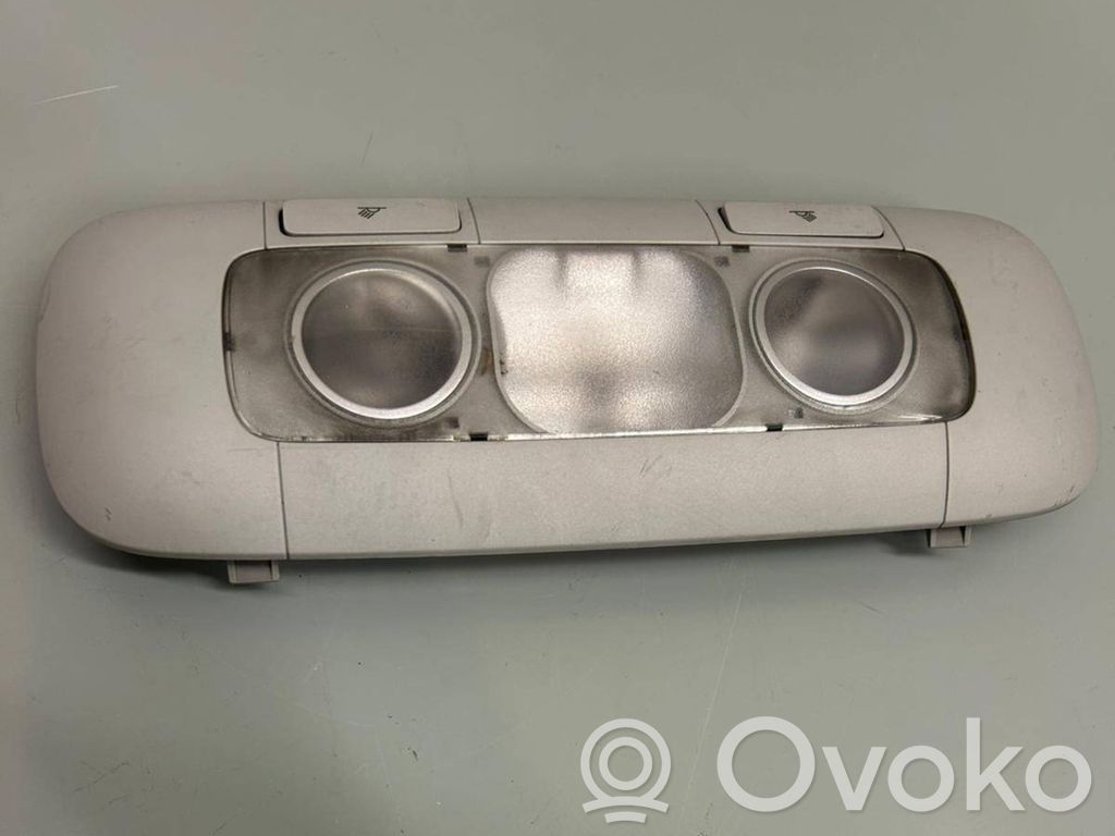 Volkswagen Golf Plus Lampka podsufitki tylna 