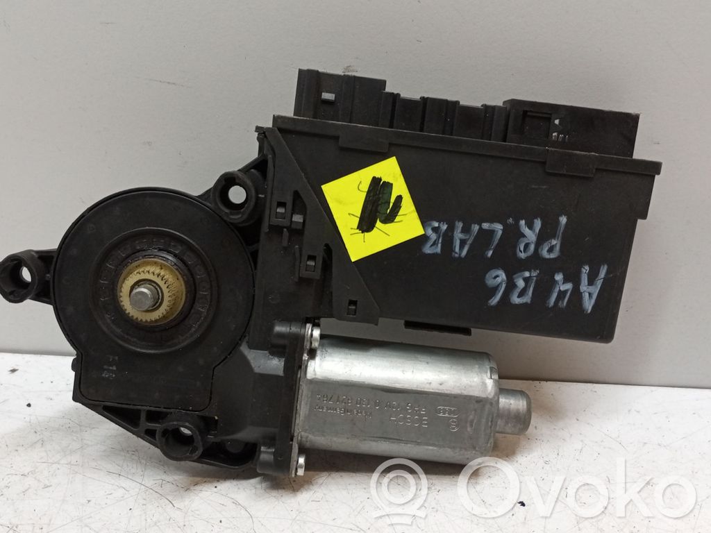 Audi A4 S4 B7 8E 8H Front door window regulator motor 