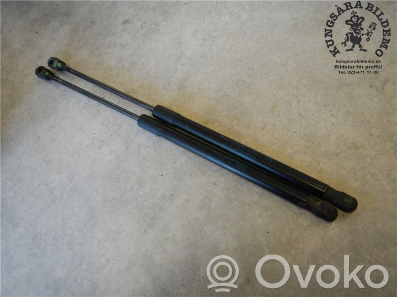 KIA Ceed Tailgate strut 