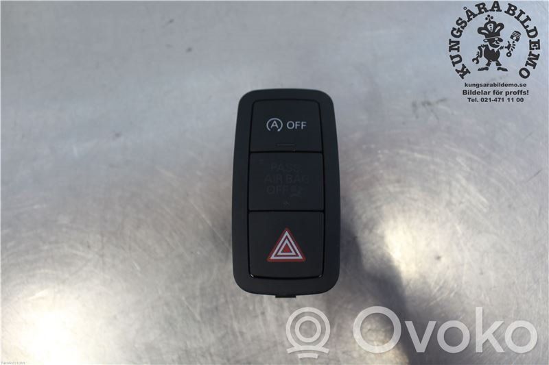 Hazard light switch   8X0959672G,8X0959672G,8X0959672G