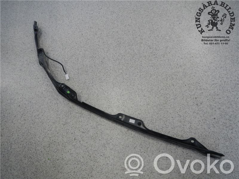 Mitsubishi Outlander Tailgate trim 