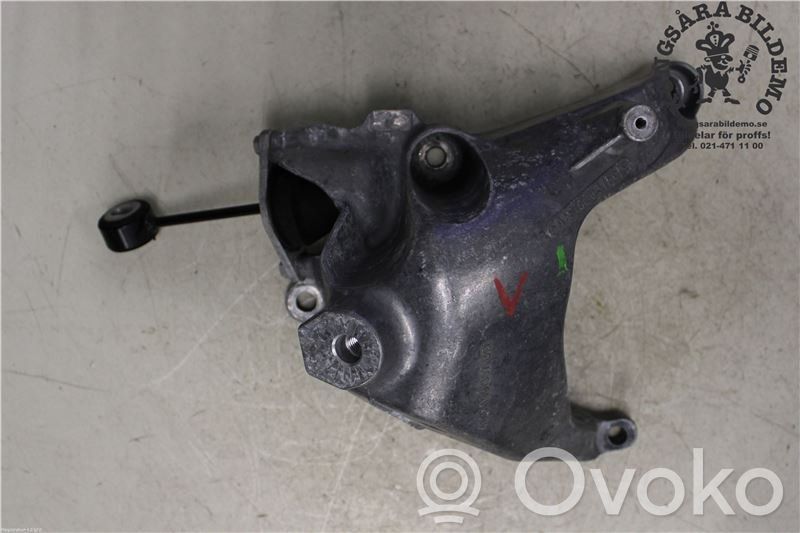 Audi A6 S6 C8 4K Engine mounting bracket 