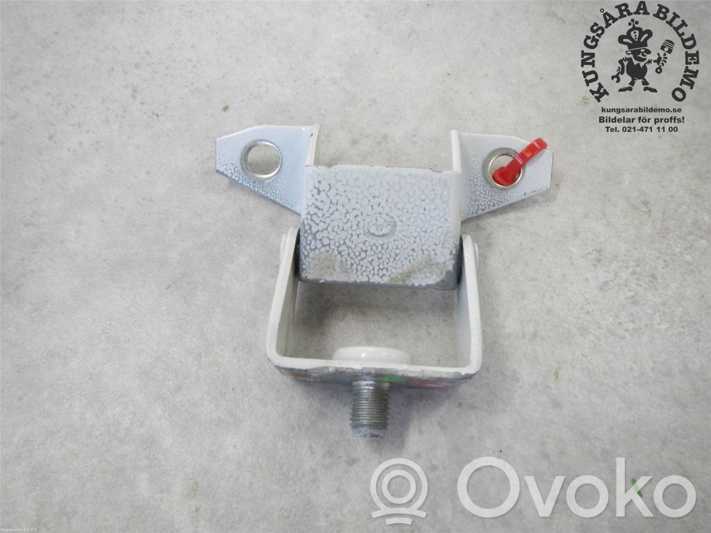 Mazda 3 III Tailgate/trunk/boot hinge 